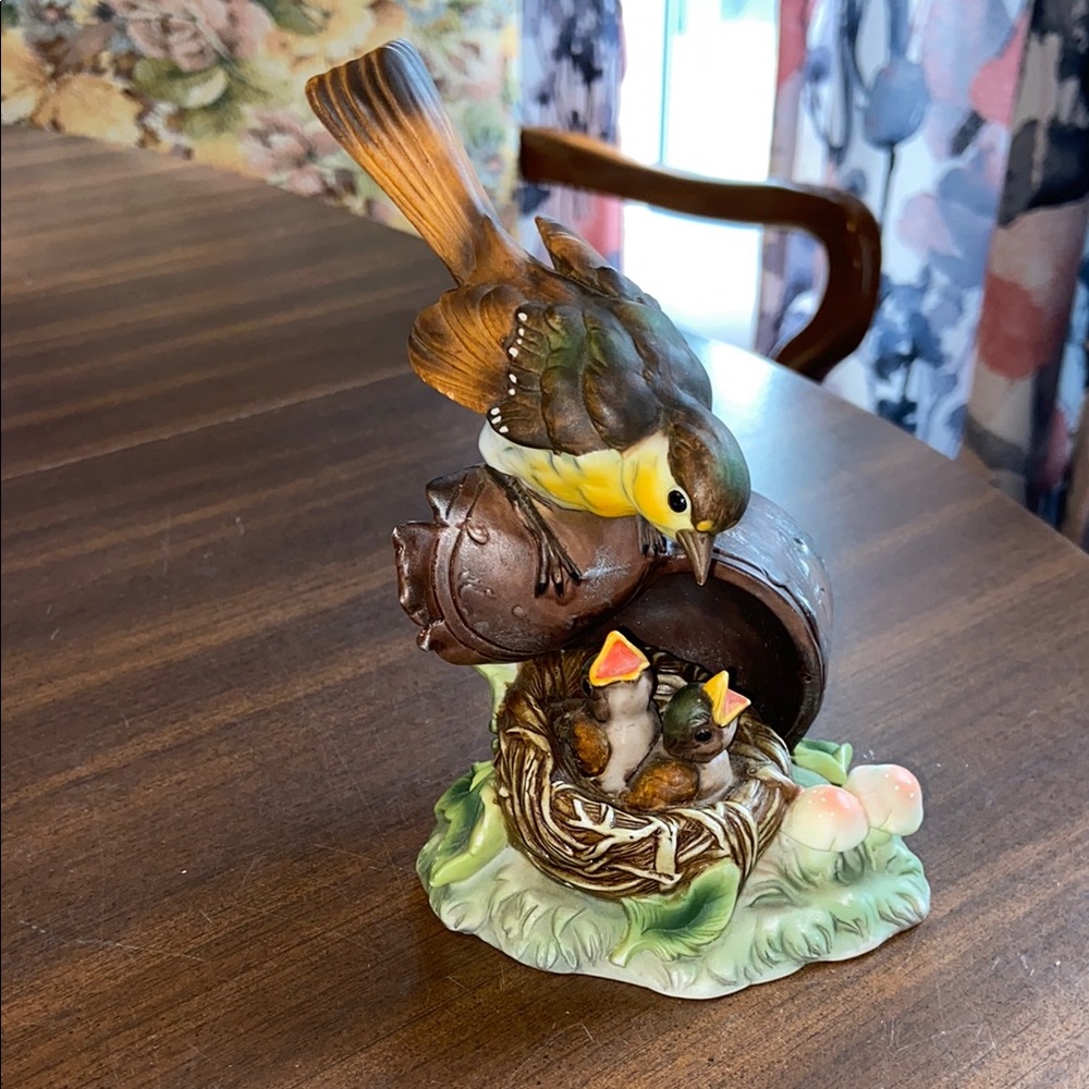 Charming Bird Figurine with Nest - Brown and Yellow